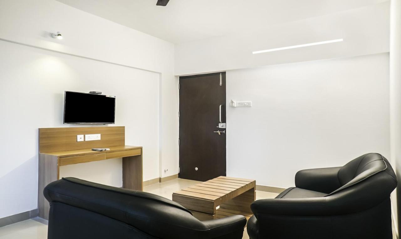 Treebo Luxe Suite, Shivaji Nagar Pune Esterno foto