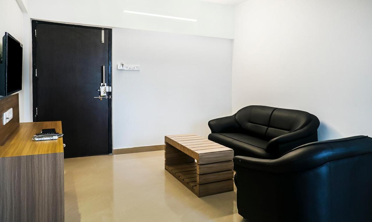 Treebo Luxe Suite, Shivaji Nagar Pune Esterno foto